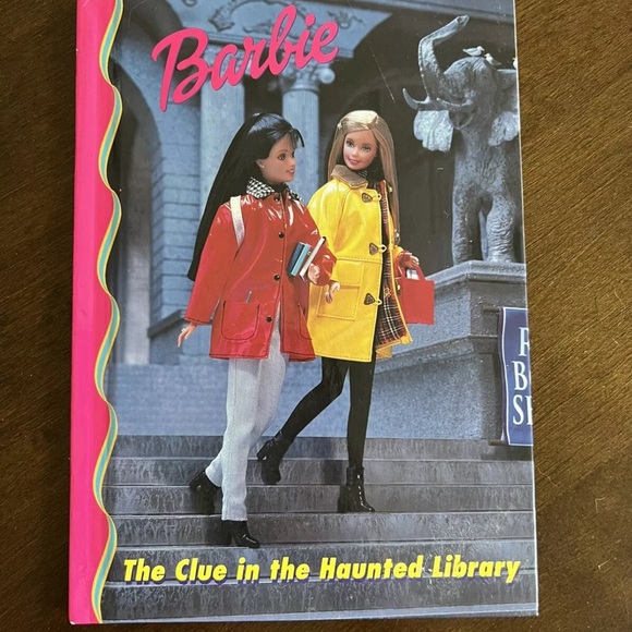 Barbie - The Clue in the Haunted Library 1999 Book - Picture 1 of 5
